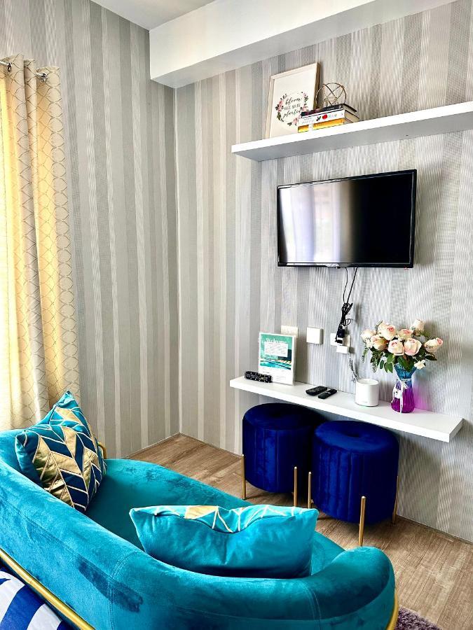 Lovely Studio Condominiums At Mesavirre Garden Residences バコロ エクステリア 写真