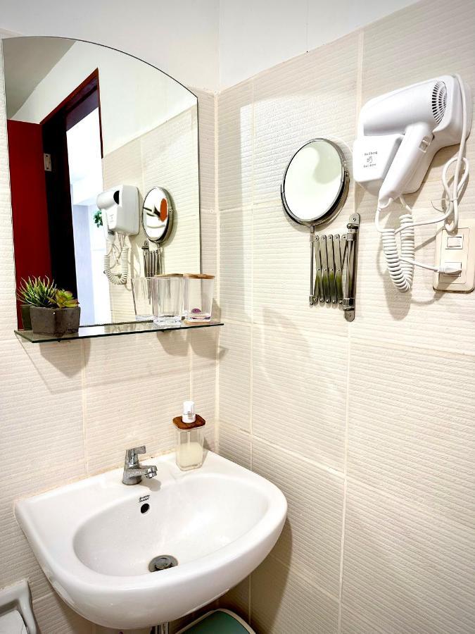 Lovely Studio Condominiums At Mesavirre Garden Residences バコロ エクステリア 写真