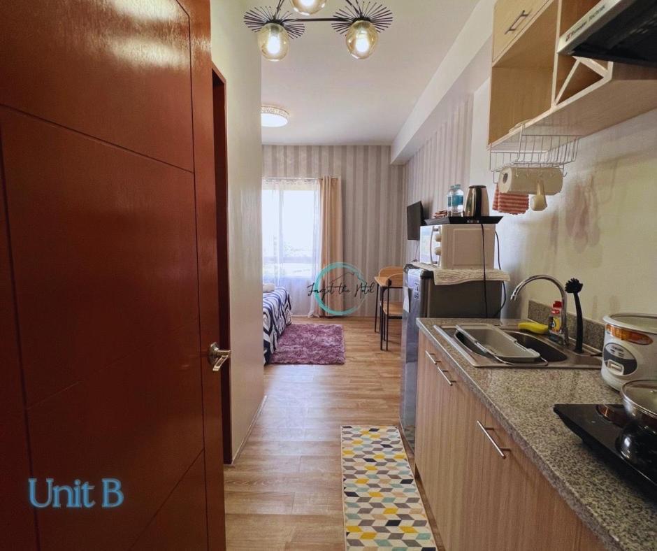 Lovely Studio Condominiums At Mesavirre Garden Residences バコロ エクステリア 写真